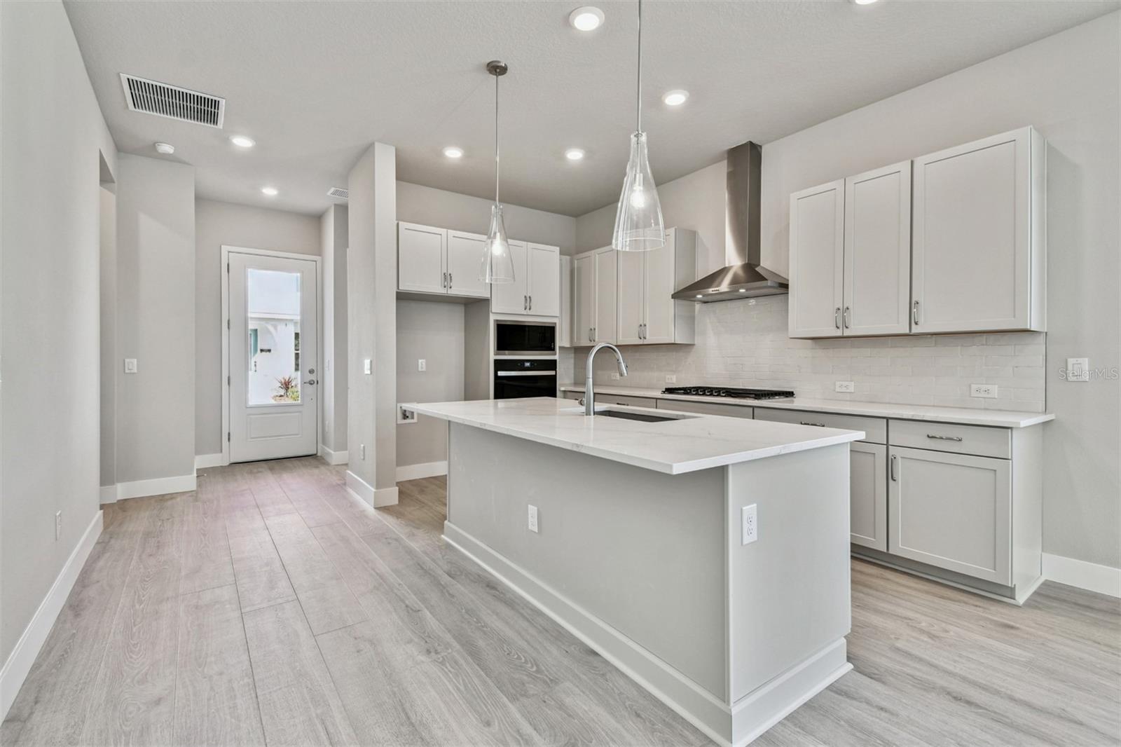 7312 DONNYBROOK LANE