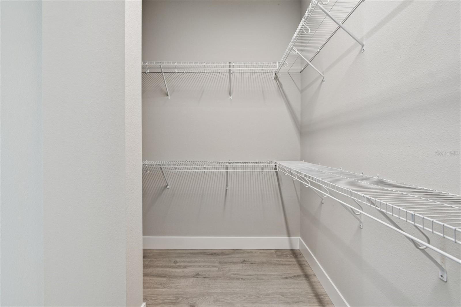 EMERALD LANDING AT WATERSIDE - Residential