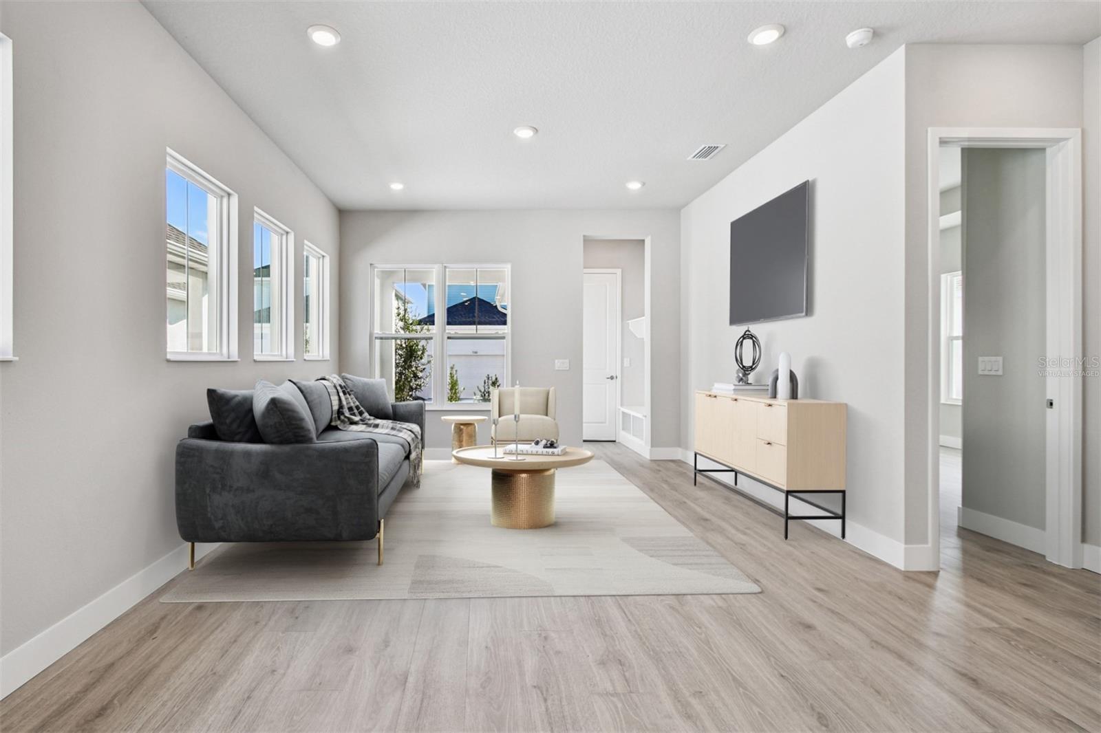 EMERALD LANDING AT WATERSIDE - Residential