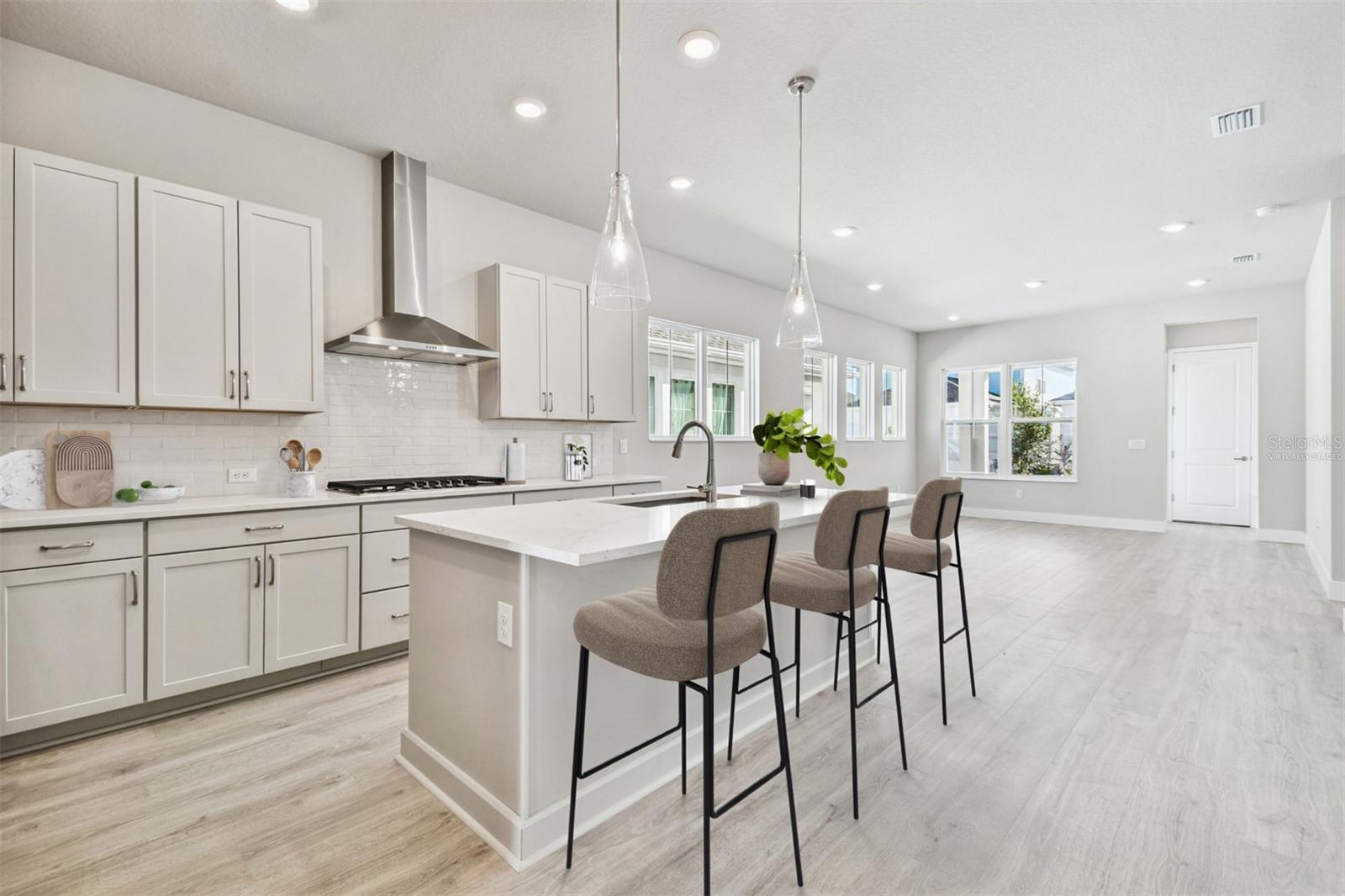 7312 DONNYBROOK LANE