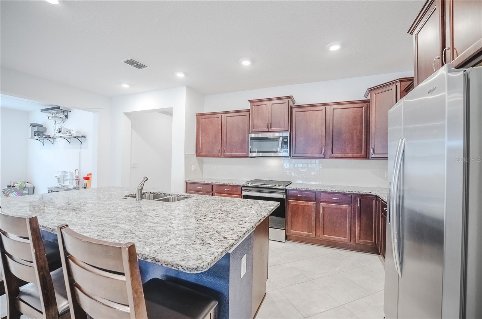 CALESA TOWNSHIP ROAN HILLS - Residential