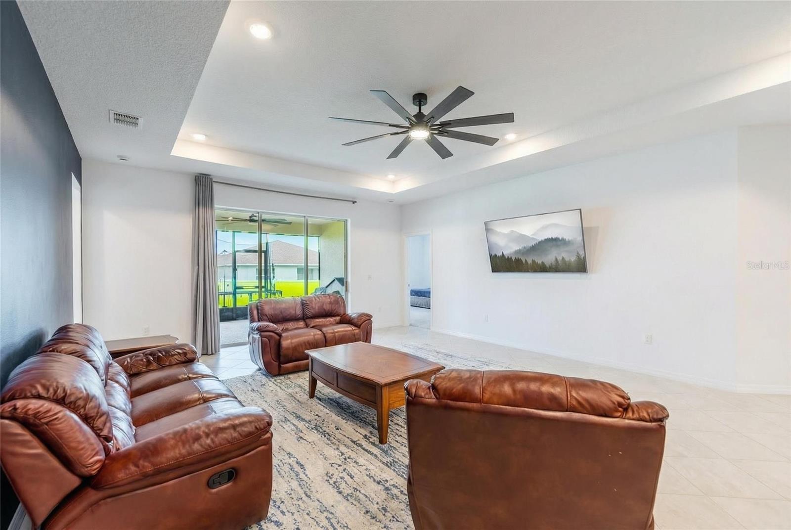 CALESA TOWNSHIP ROAN HILLS - Residential