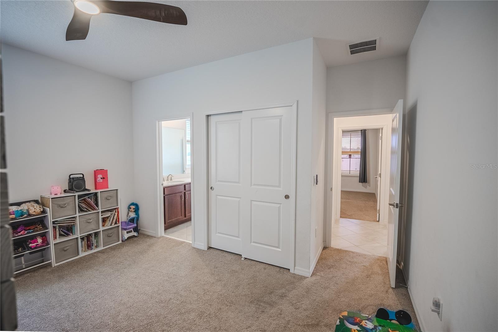 CALESA TOWNSHIP ROAN HILLS - Residential