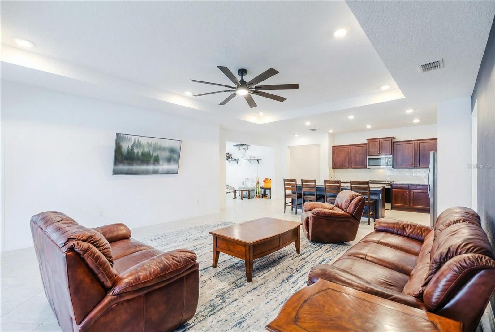 CALESA TOWNSHIP ROAN HILLS - Residential