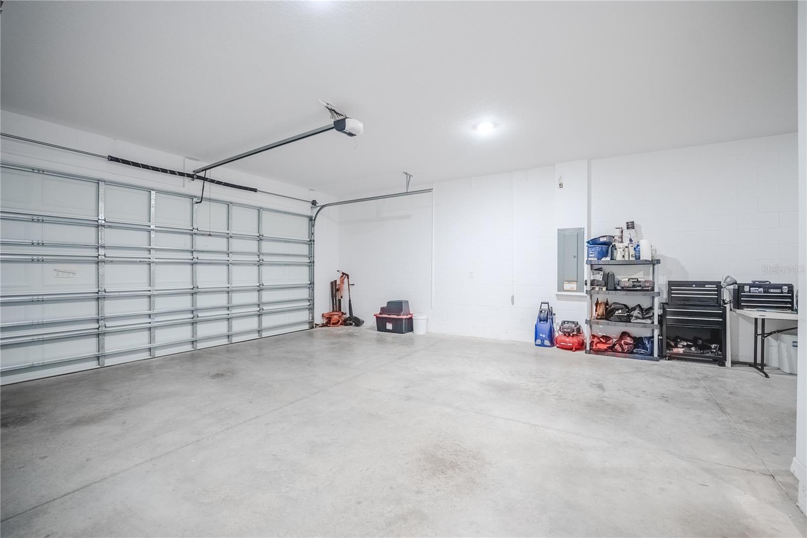 CALESA TOWNSHIP ROAN HILLS - Residential