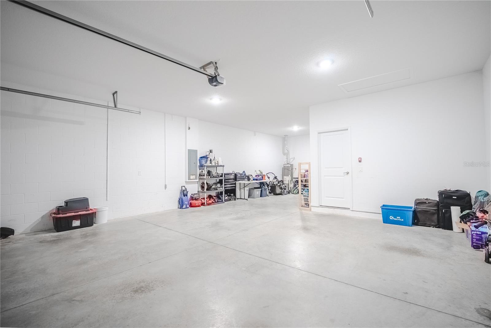 CALESA TOWNSHIP ROAN HILLS - Residential