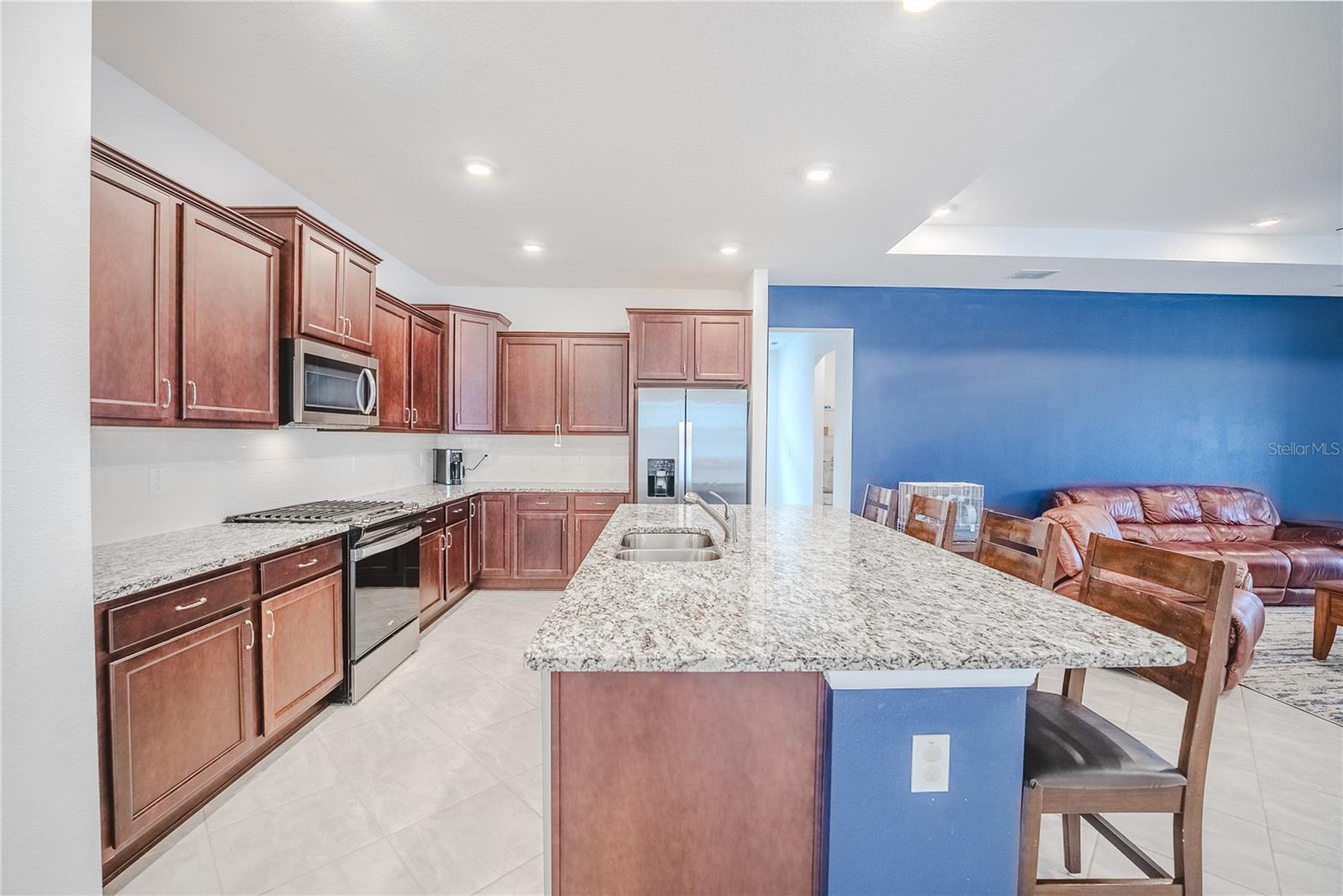 CALESA TOWNSHIP ROAN HILLS - Residential