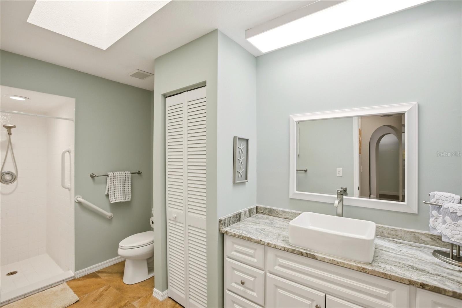 PARADISE GARDEN VILLAS PH 10 - Residential