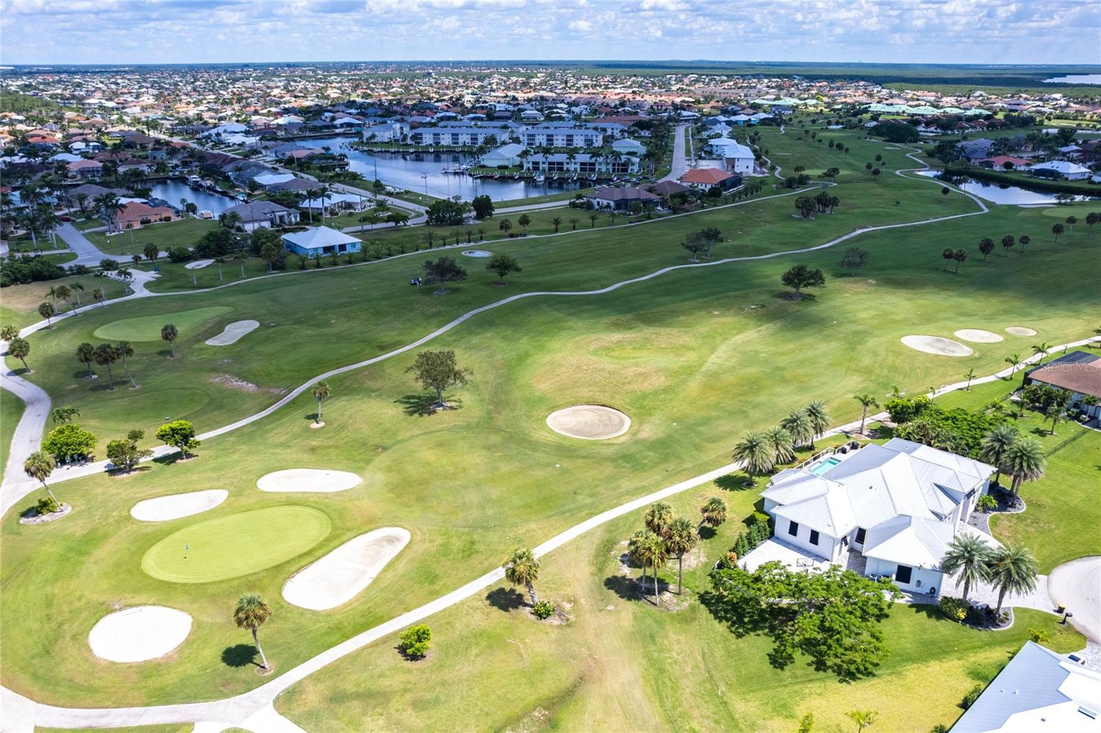 PARADISE GARDEN VILLAS PH 10 - Residential