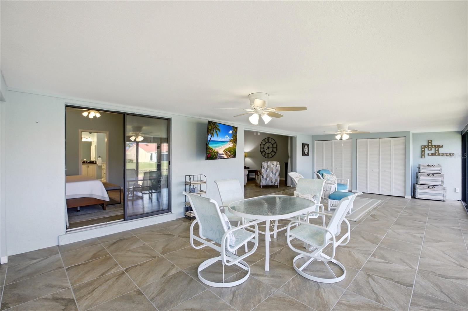 PARADISE GARDEN VILLAS PH 10 - Residential