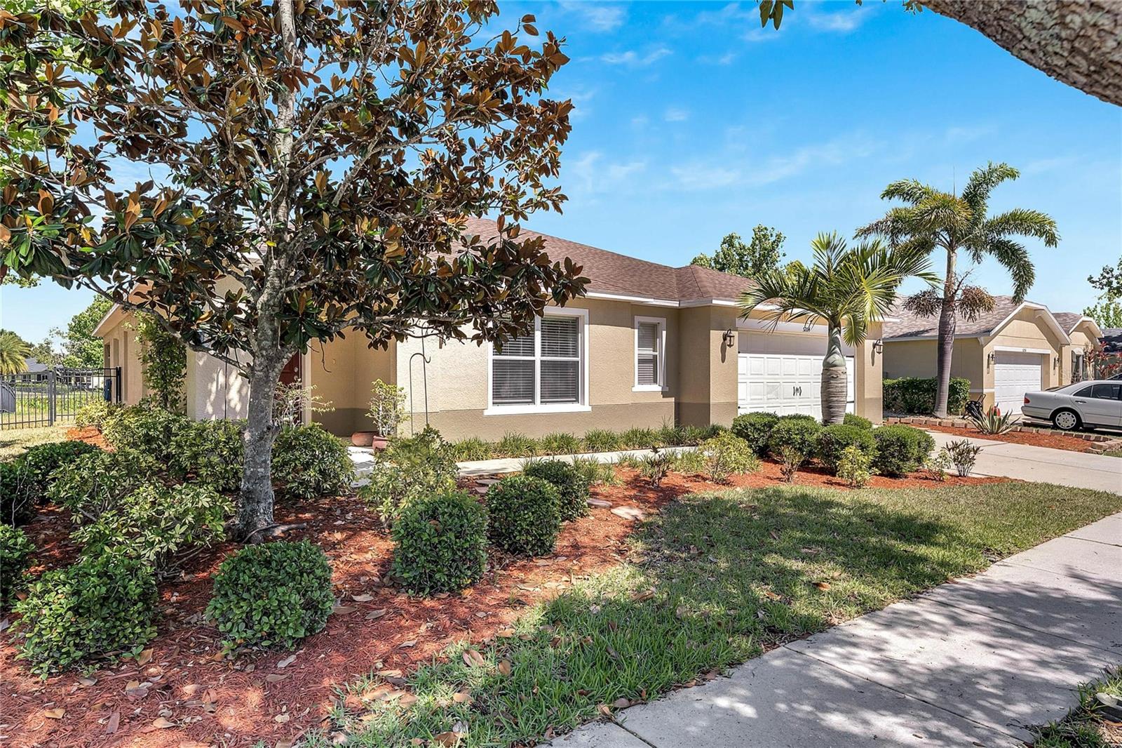 5204 MOON SHELL DRIVE
