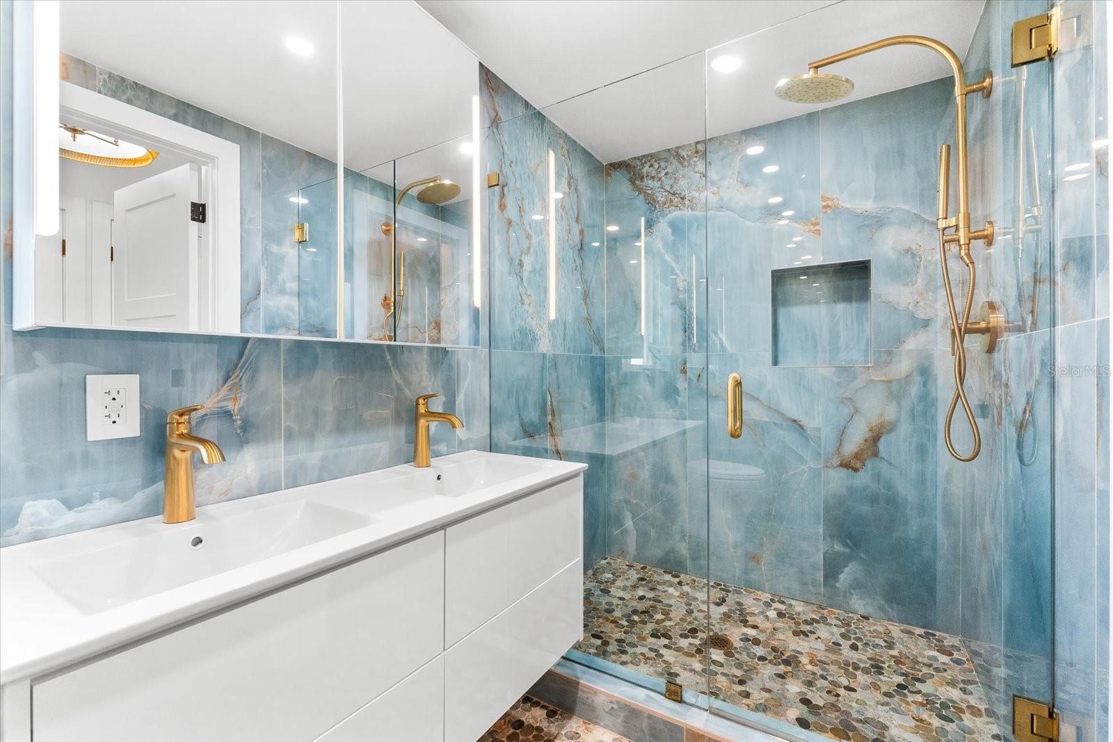 OCEAN VIEW - Residential