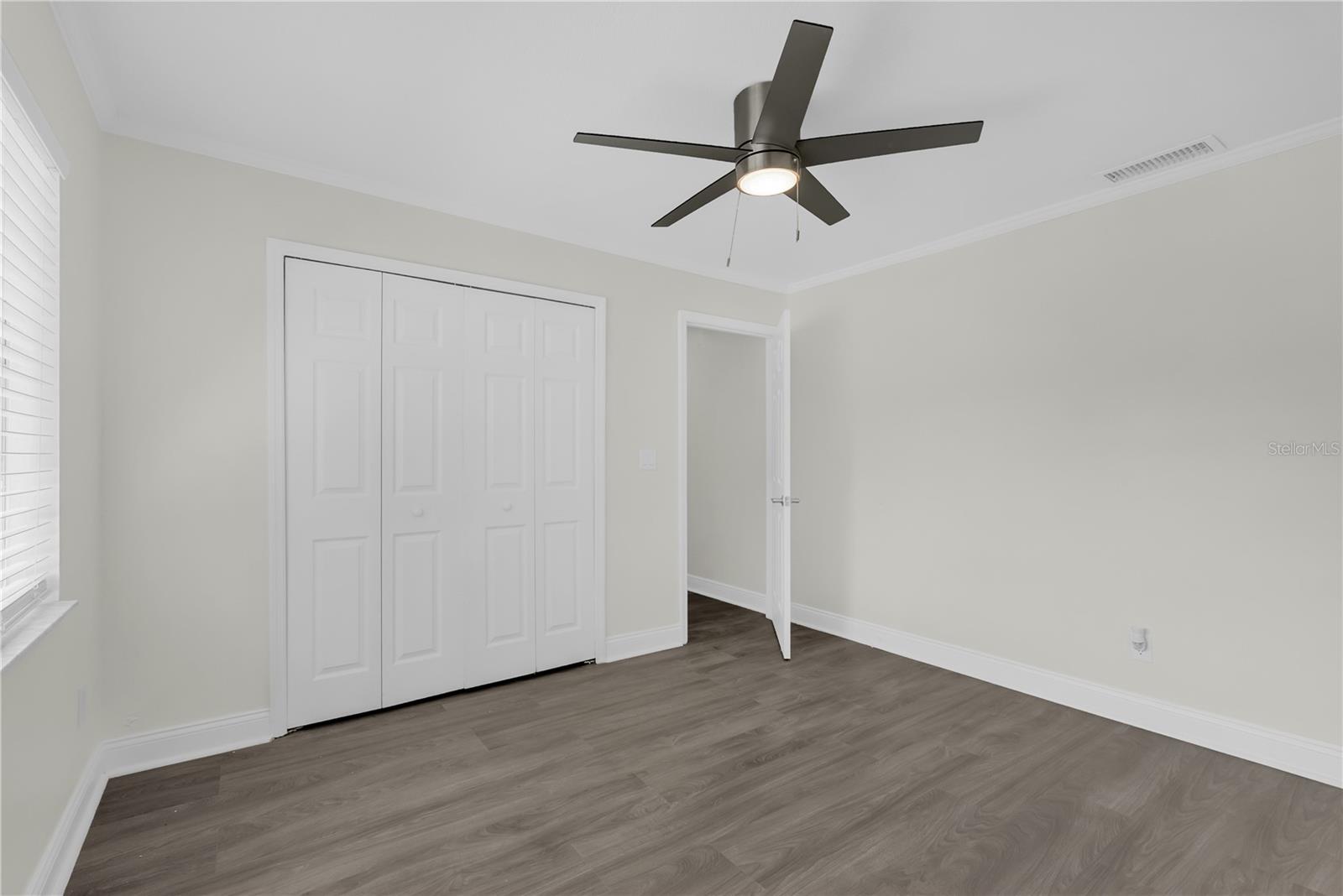 LAKE BARTON SHORES - Residential Lease