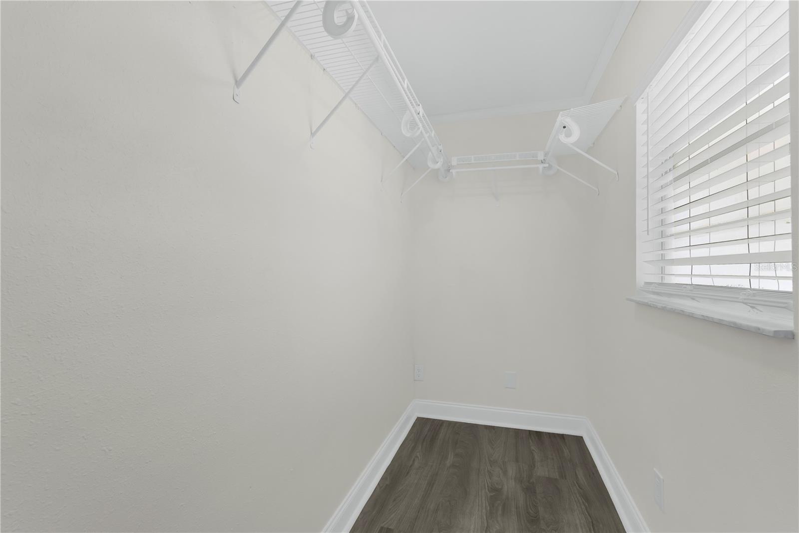 LAKE BARTON SHORES - Residential Lease
