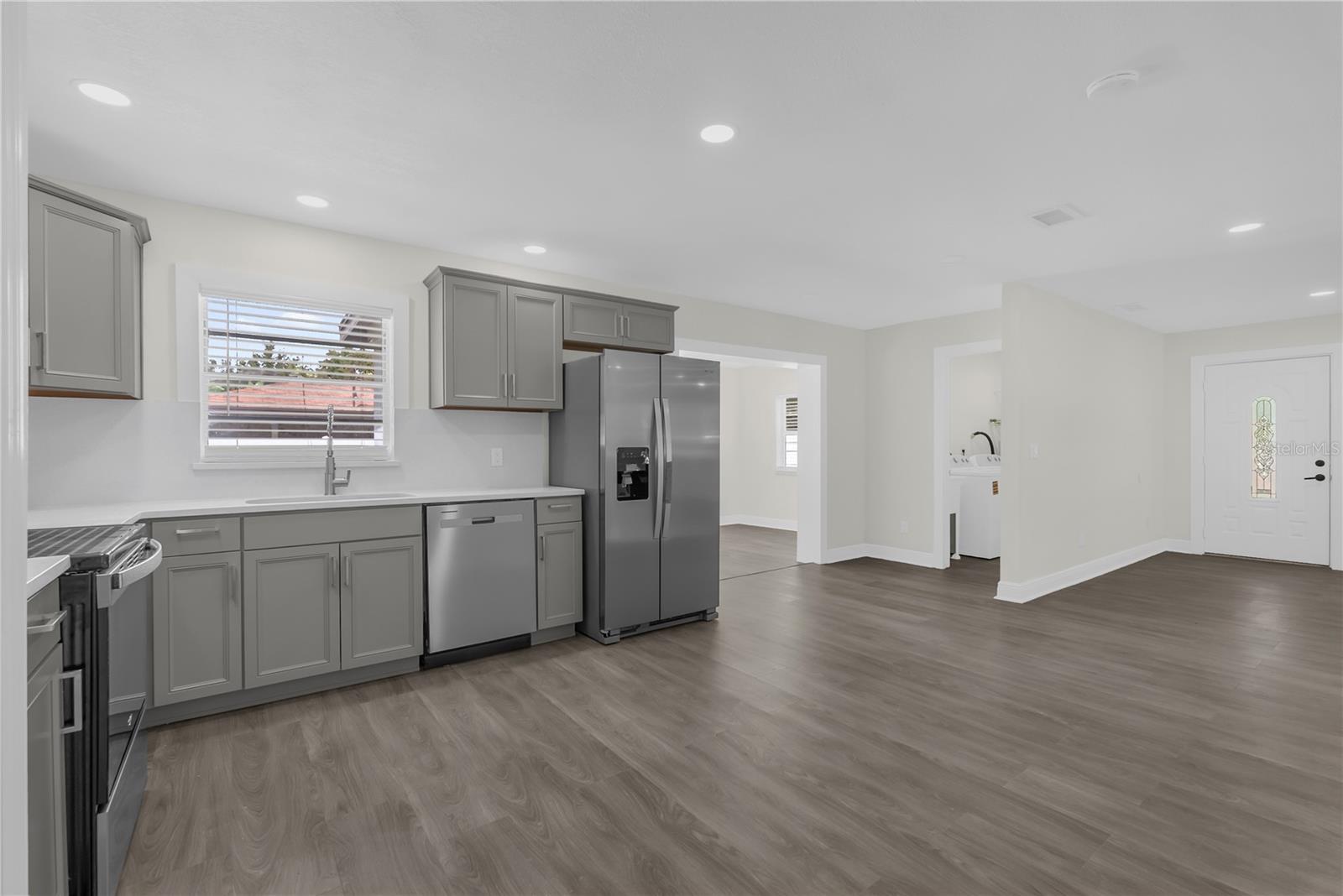 LAKE BARTON SHORES - Residential Lease