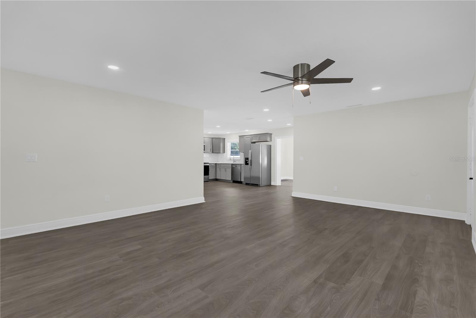 LAKE BARTON SHORES - Residential Lease