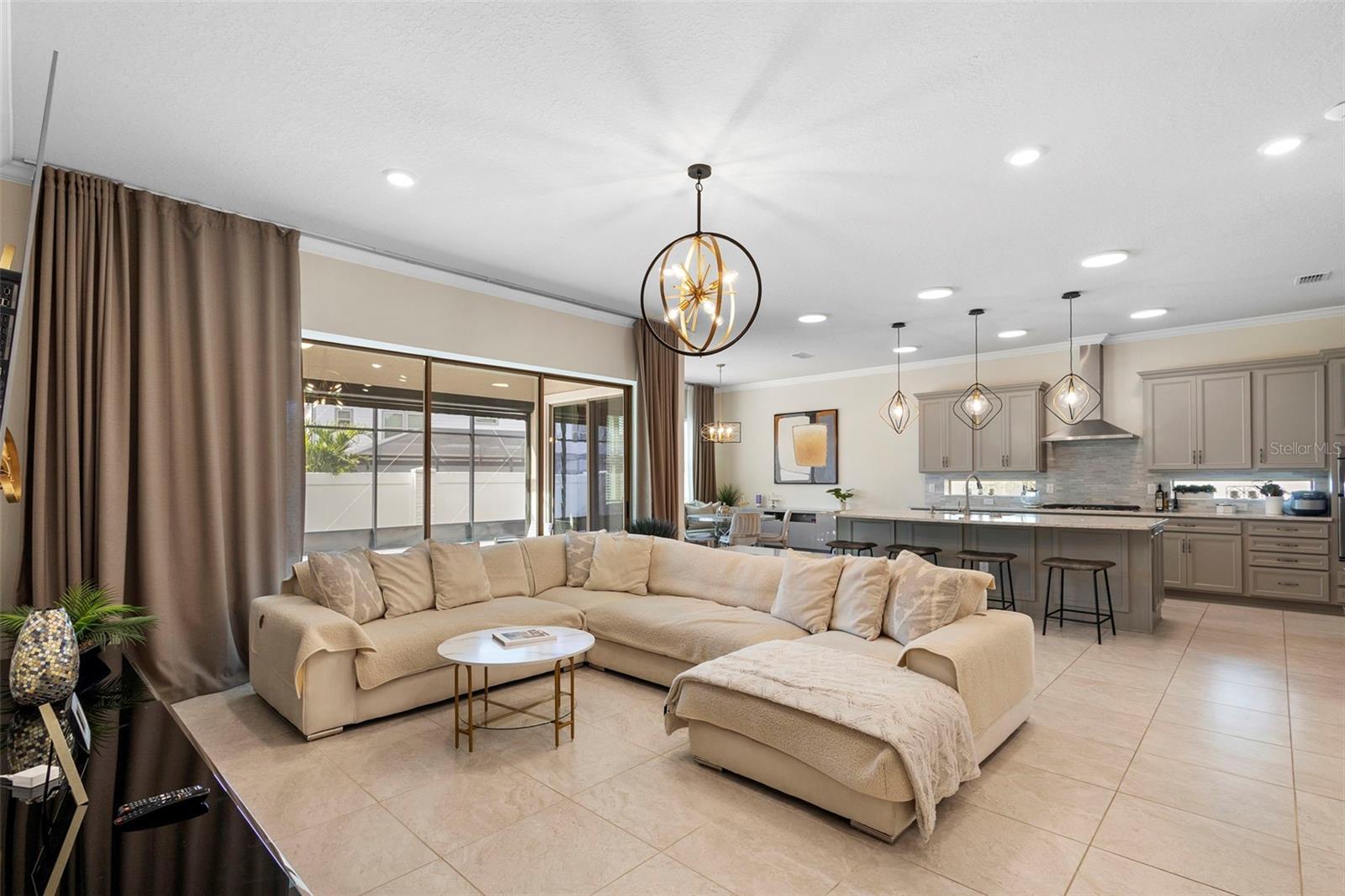 PHILLIPS GROVE TR J - Residential Lease