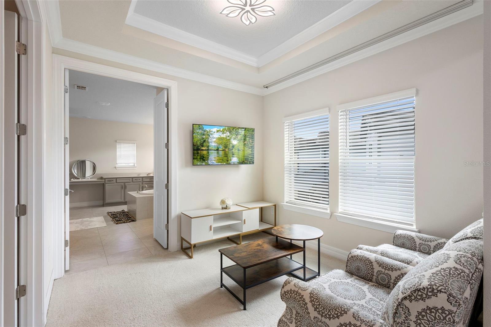 PHILLIPS GROVE TR J - Residential Lease