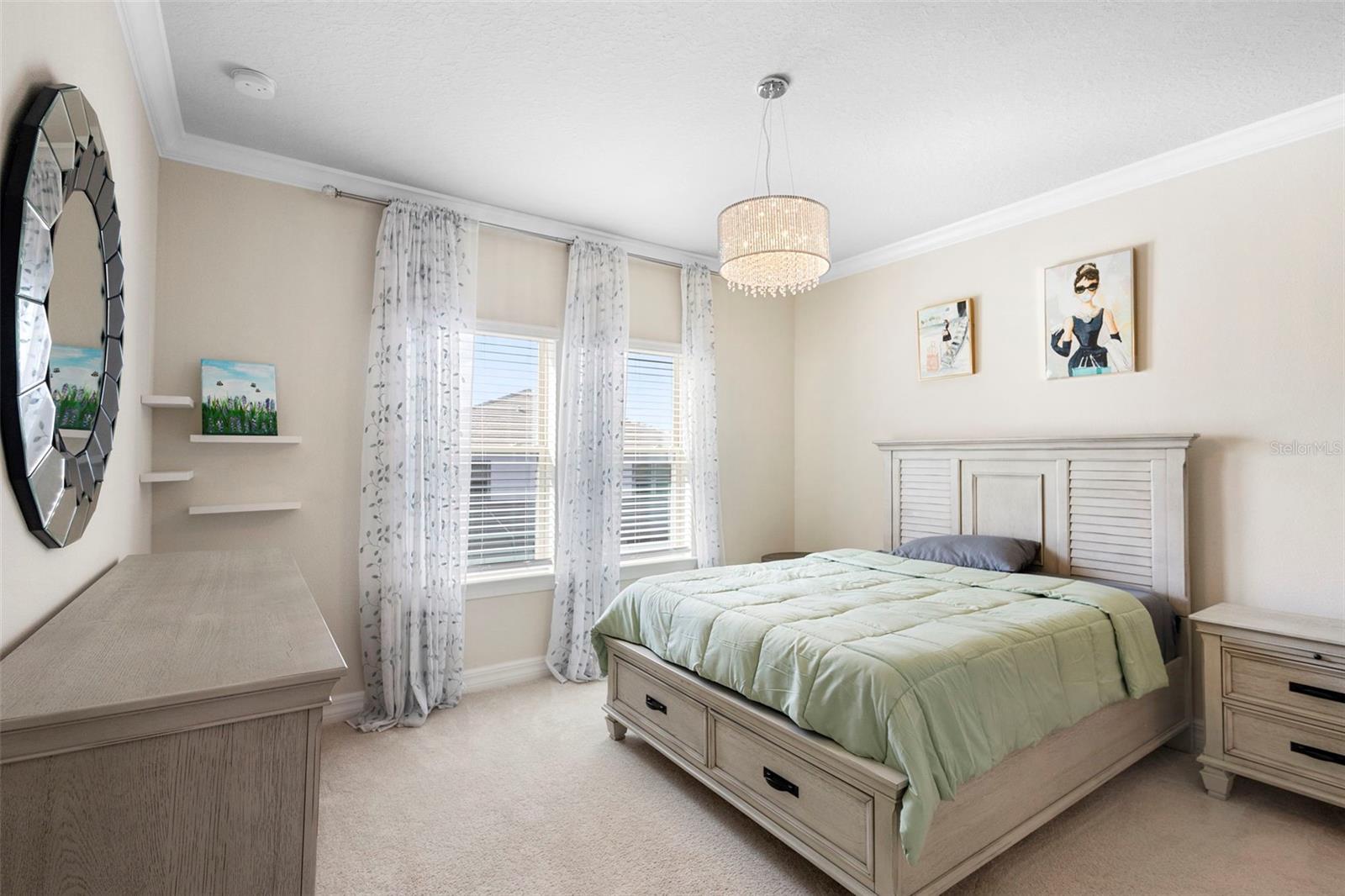 PHILLIPS GROVE TR J - Residential Lease