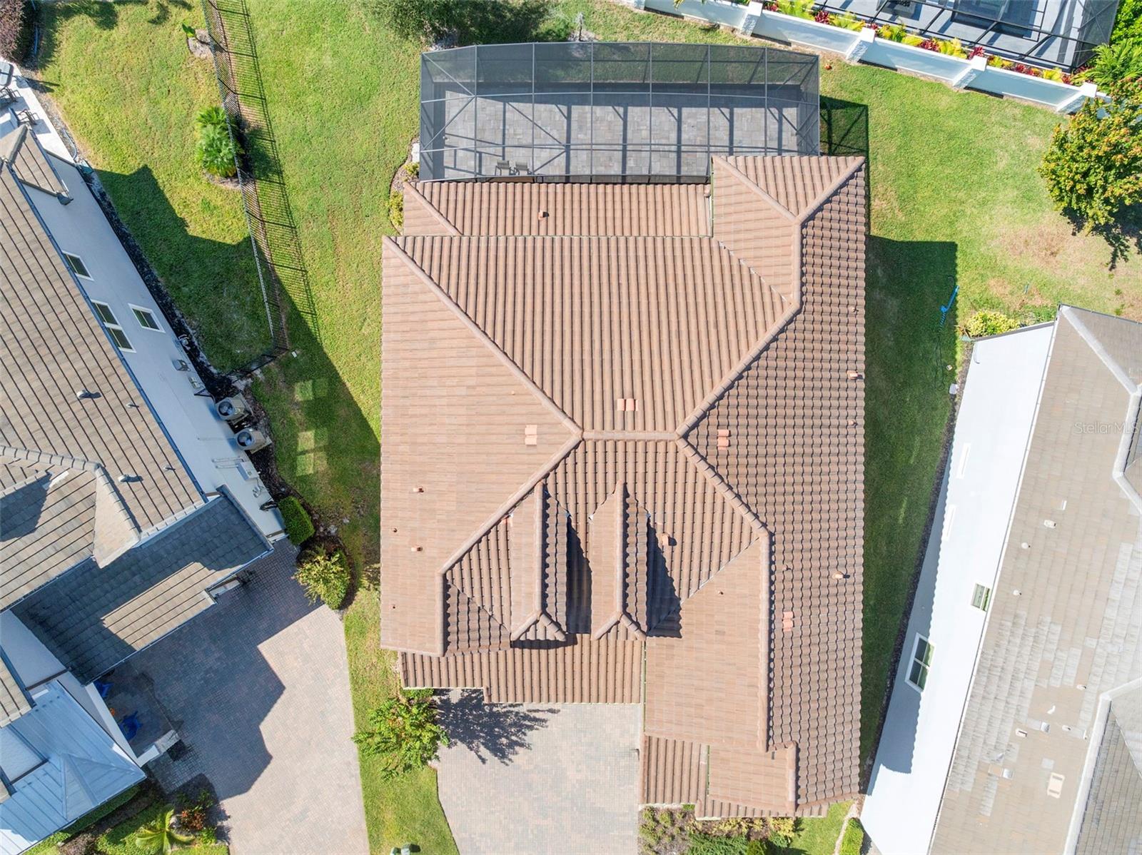 PHILLIPS GROVE TR J - Residential Lease