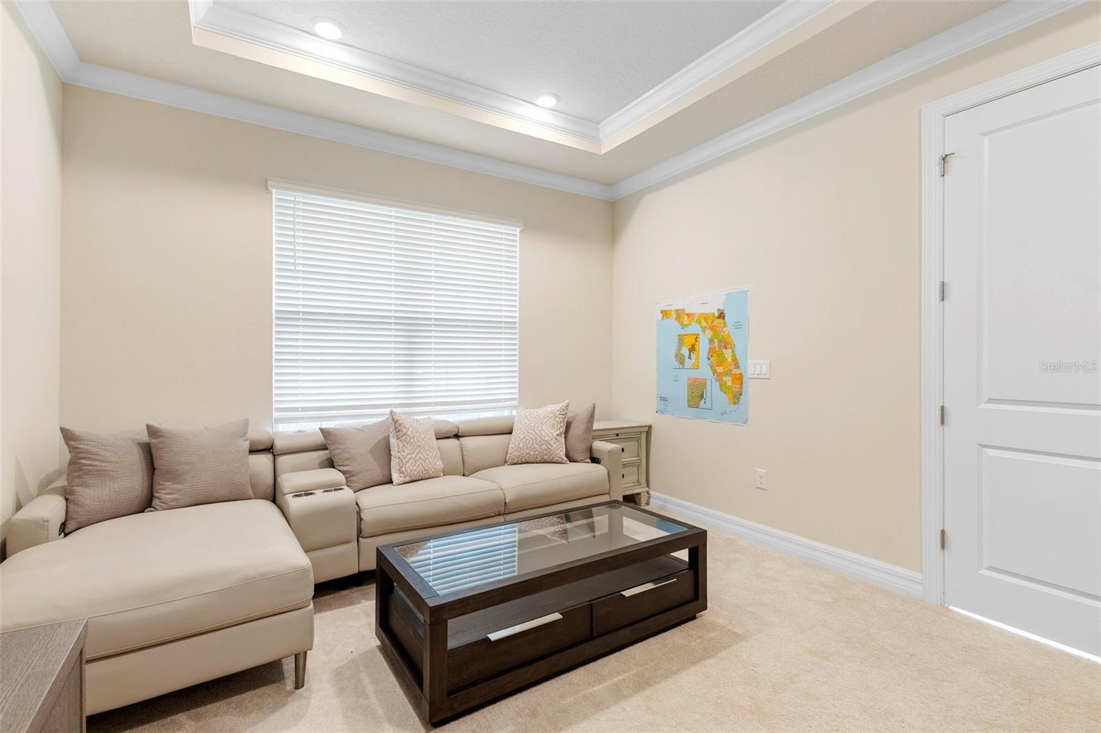 PHILLIPS GROVE TR J - Residential Lease