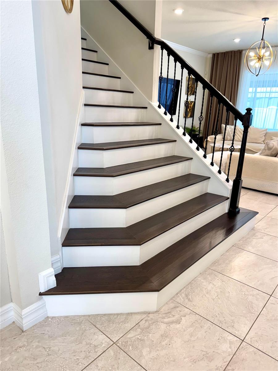 PHILLIPS GROVE TR J - Residential Lease