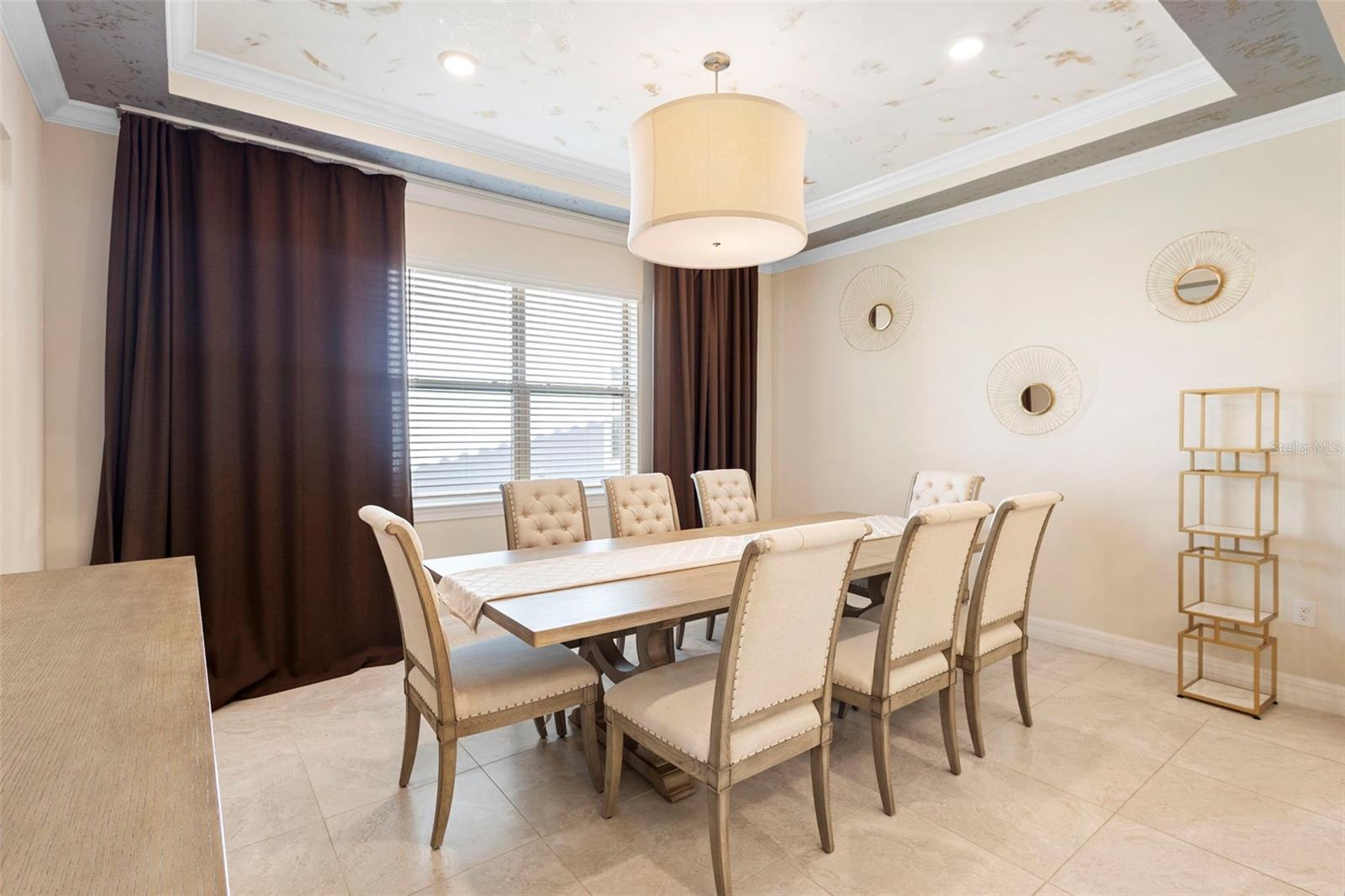 PHILLIPS GROVE TR J - Residential Lease