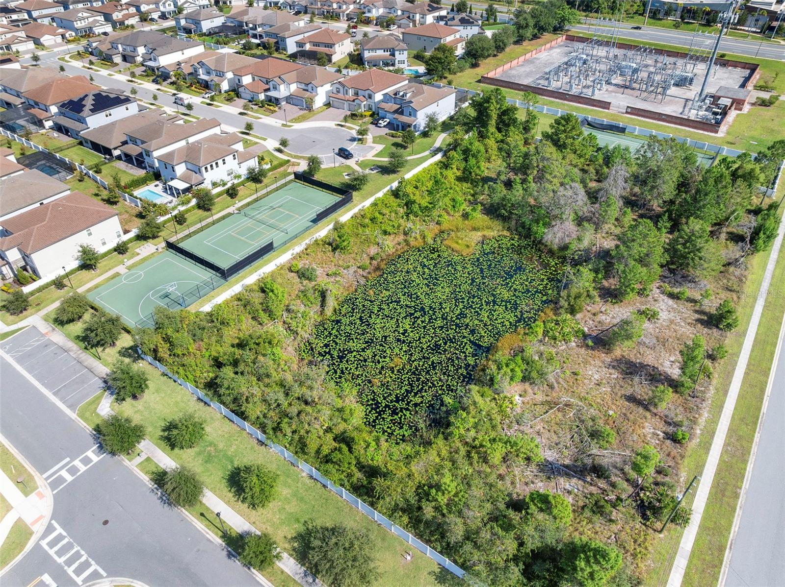 PHILLIPS GROVE TR J - Residential Lease