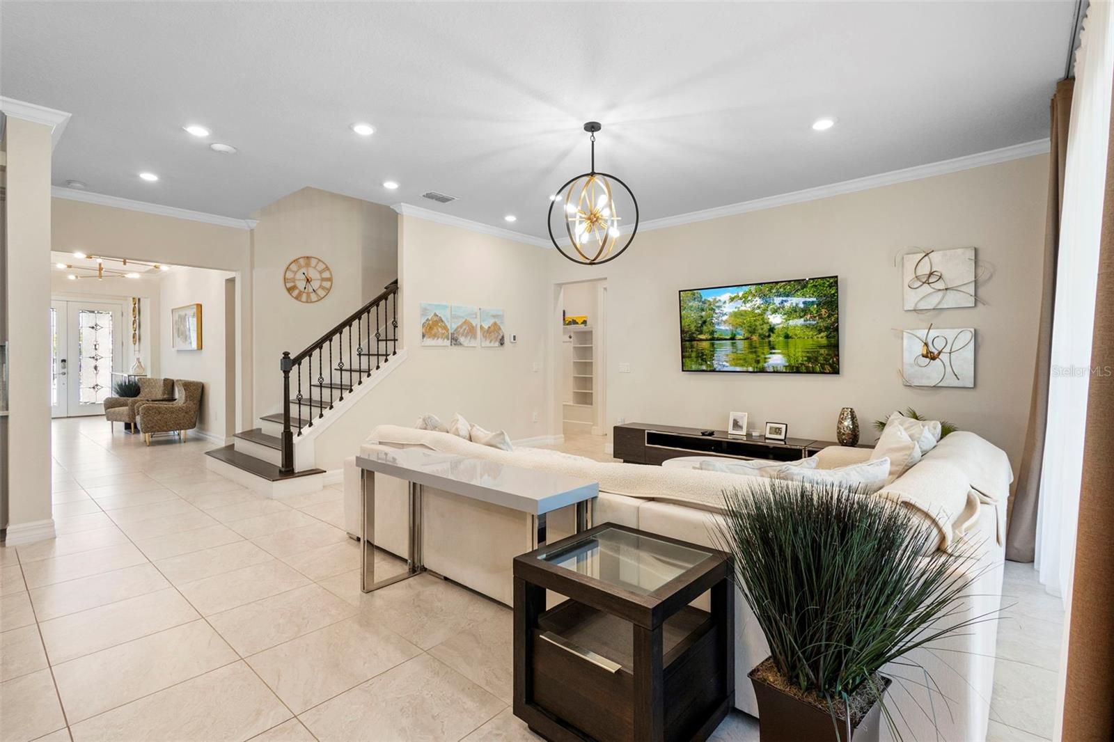 PHILLIPS GROVE TR J - Residential Lease