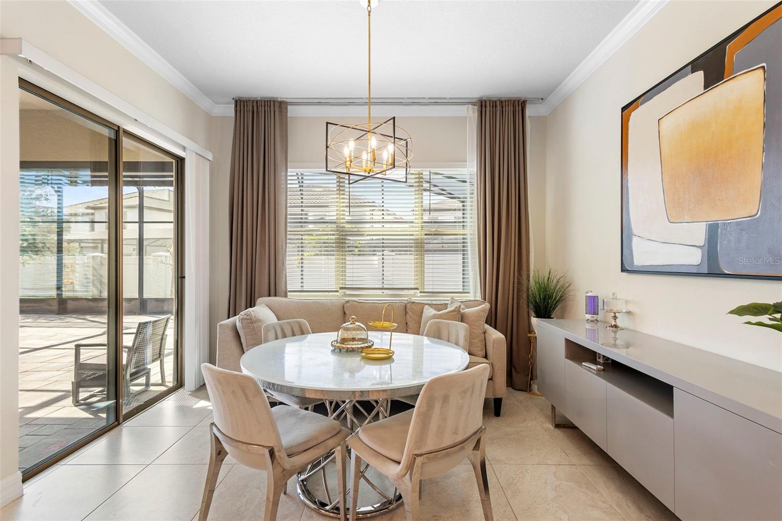 PHILLIPS GROVE TR J - Residential Lease