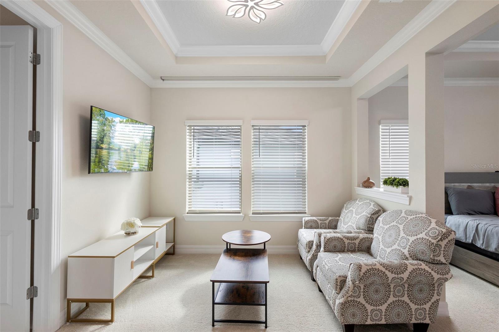 PHILLIPS GROVE TR J - Residential Lease