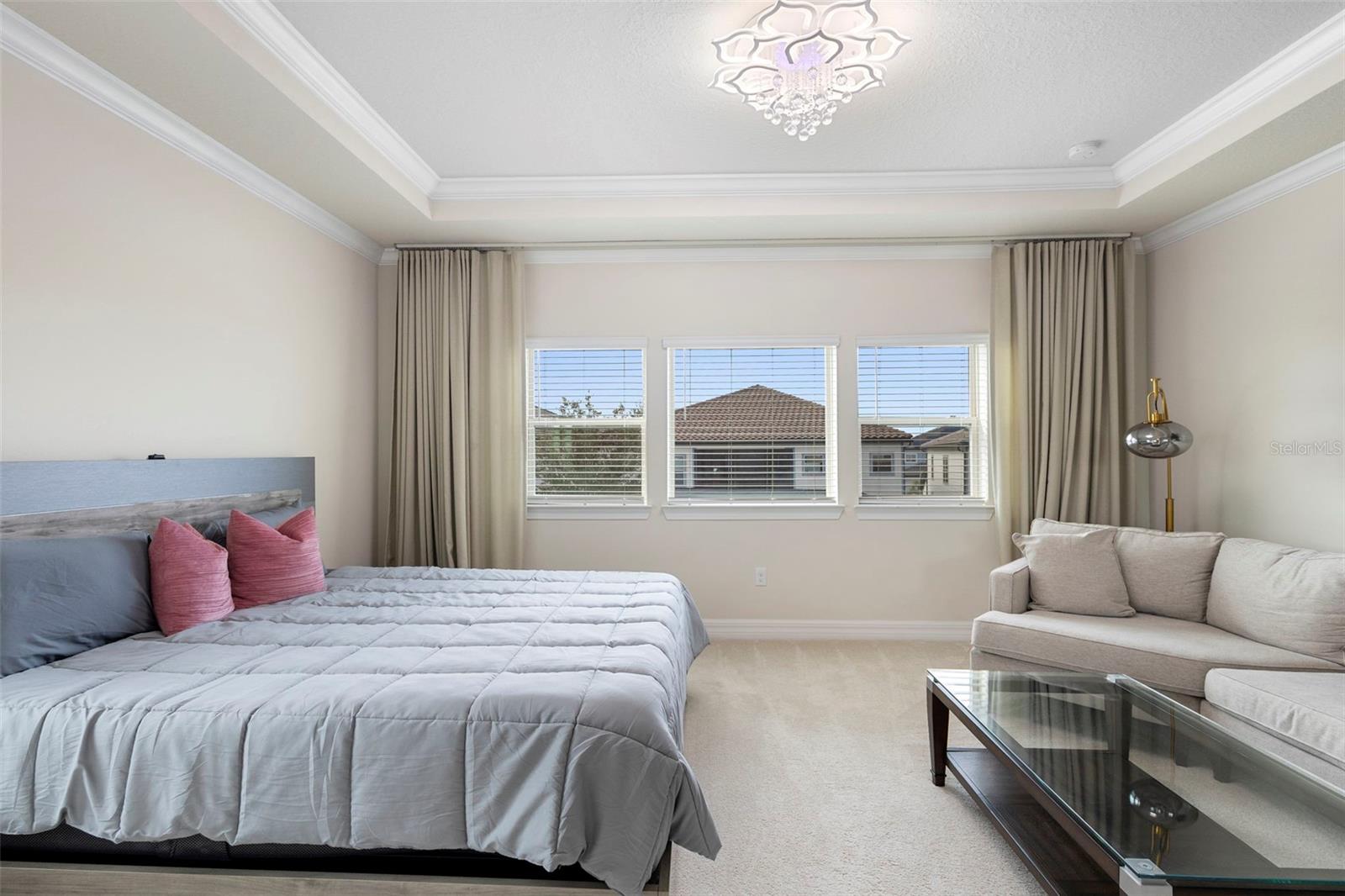 PHILLIPS GROVE TR J - Residential Lease