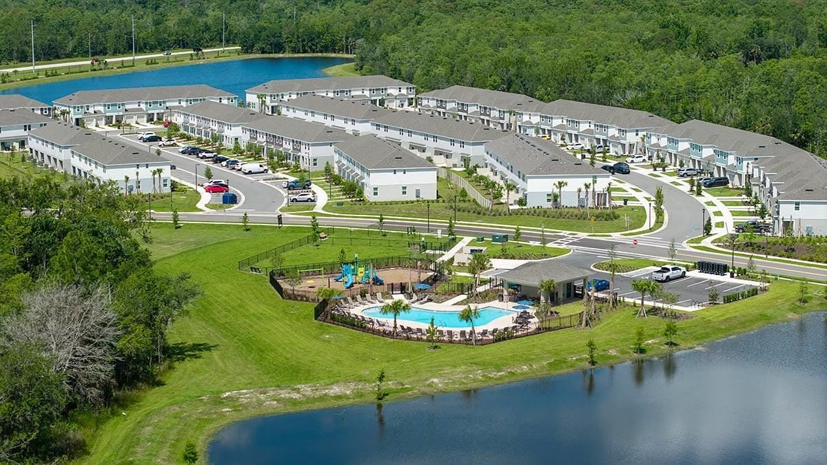 THE TOWNHOMES AT WESTVIEW - Residential