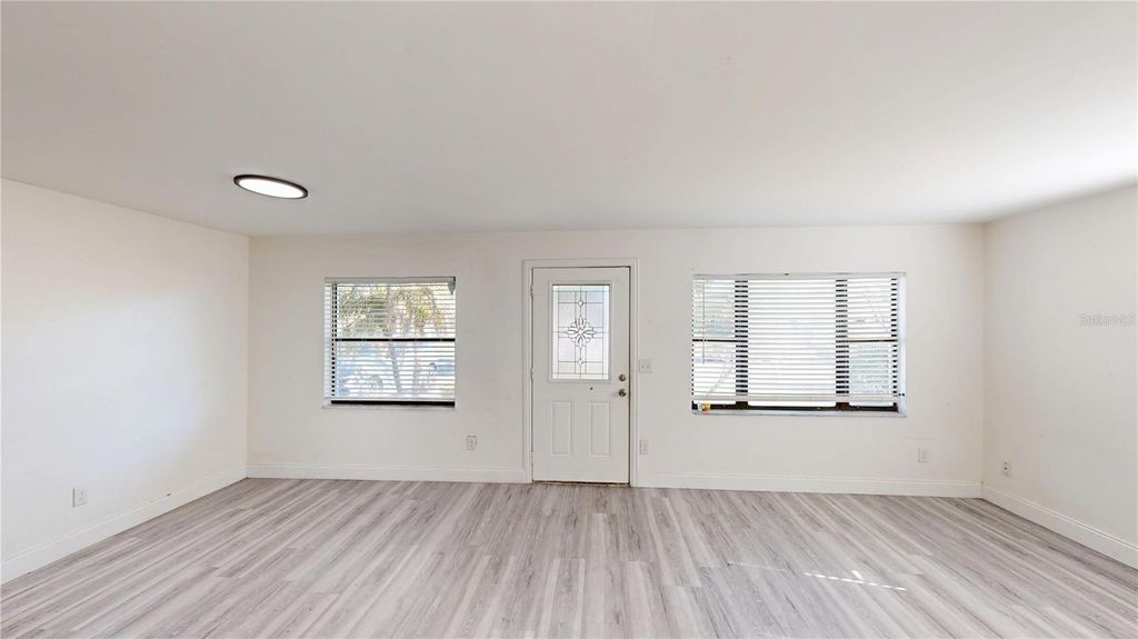 Photo of 4900 Elese Street, Orlando, FL 32811 (MLS # O6396635)