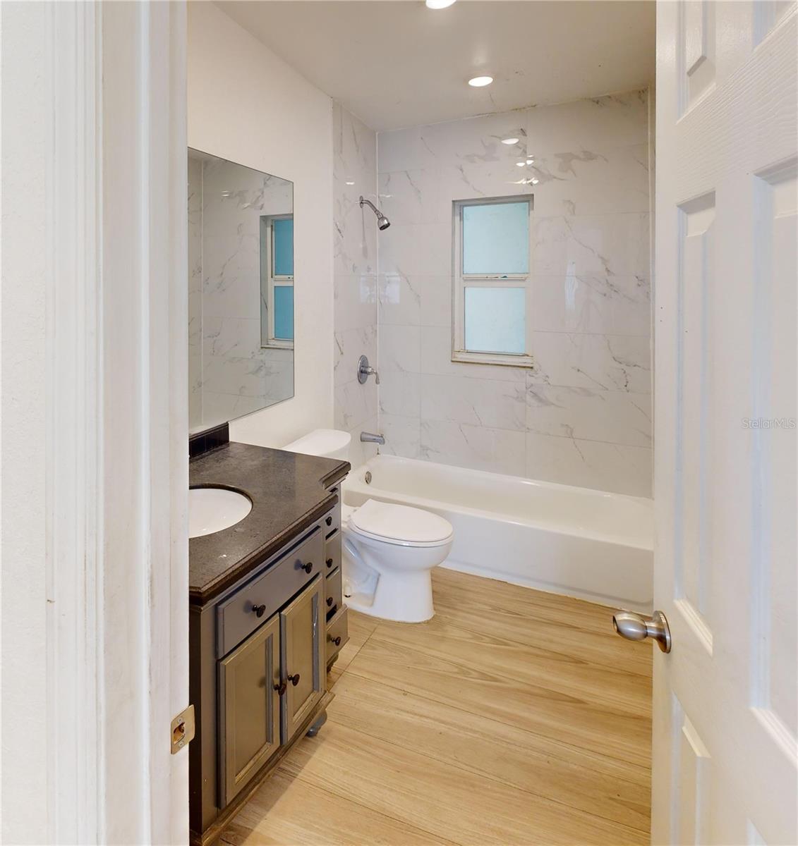 MALIBU GROVES EIGHTH ADD - Residential