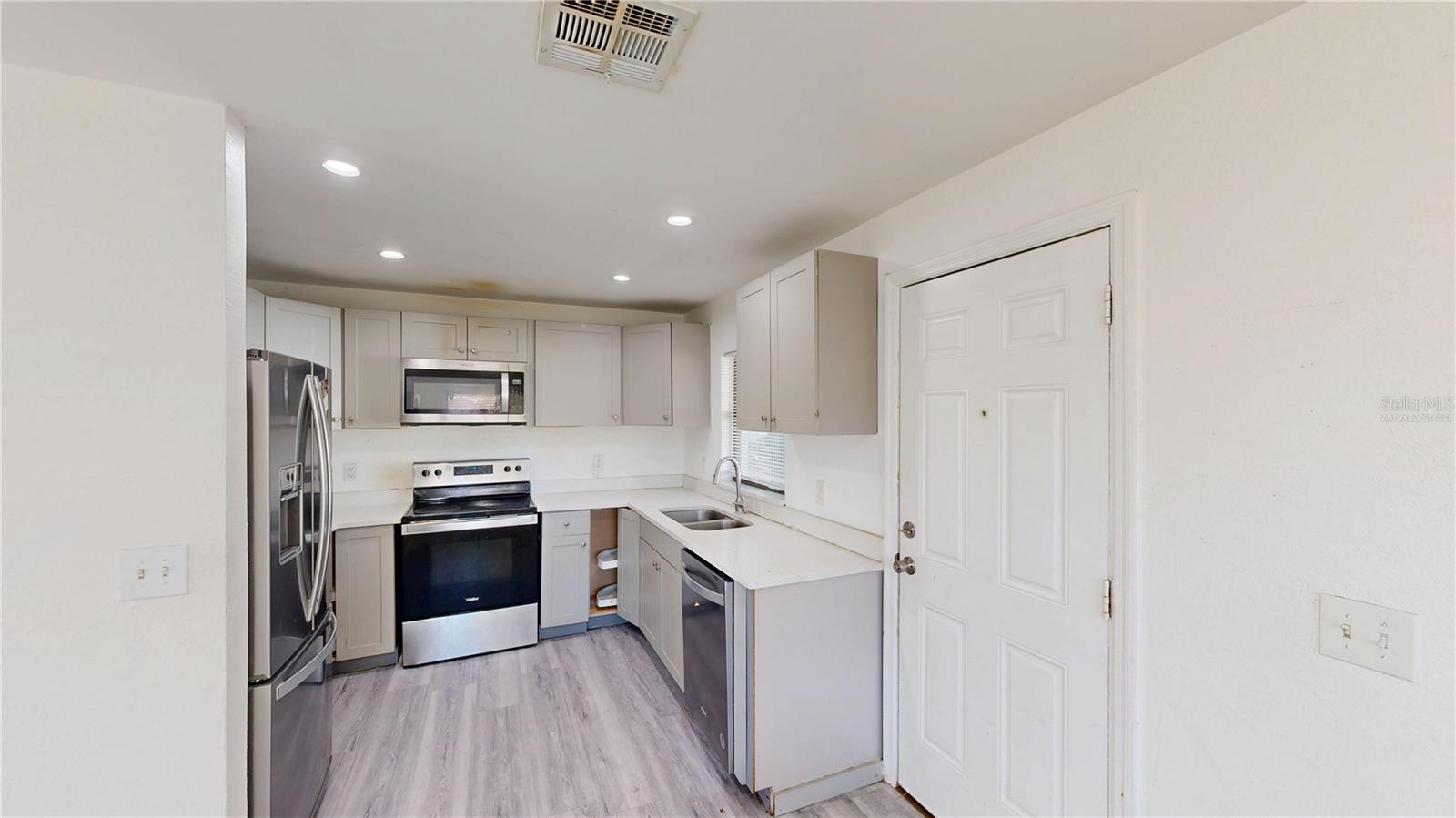 MALIBU GROVES EIGHTH ADD - Residential