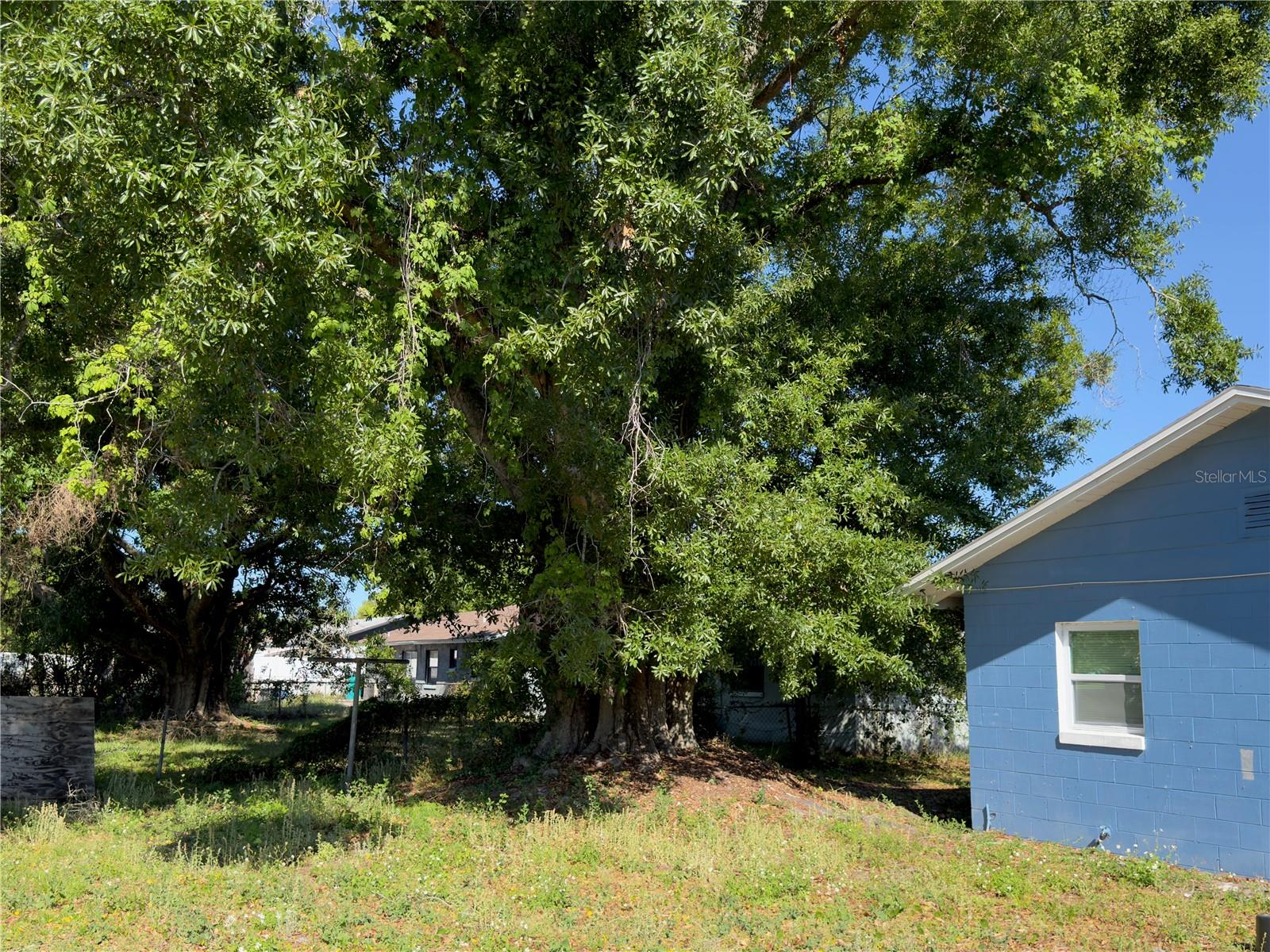 MALIBU GROVES EIGHTH ADD - Residential