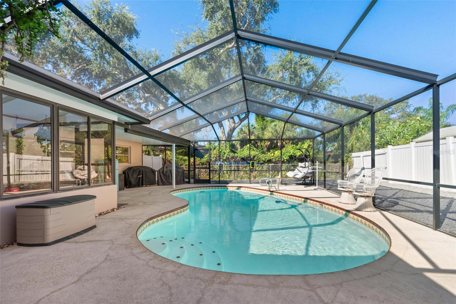 OAKHURST ACRES 3RD ADD - Residential