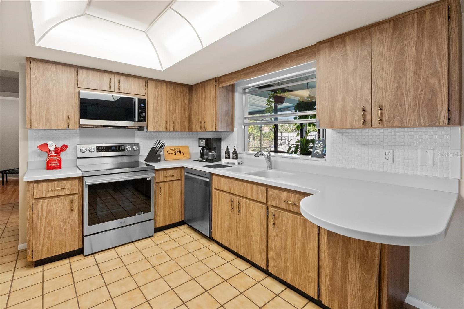 OAKHURST ACRES 3RD ADD - Residential