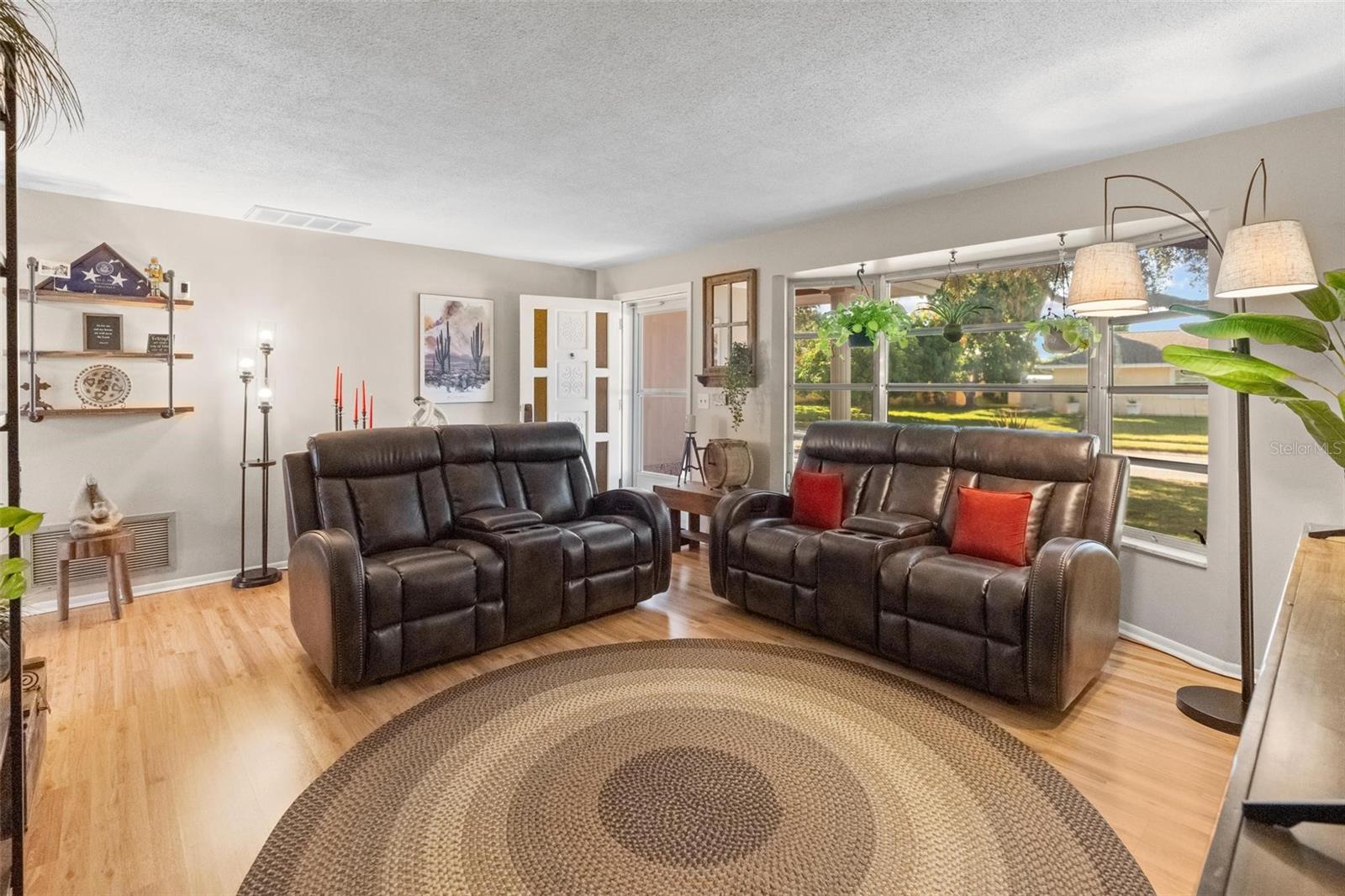 OAKHURST ACRES 3RD ADD - Residential