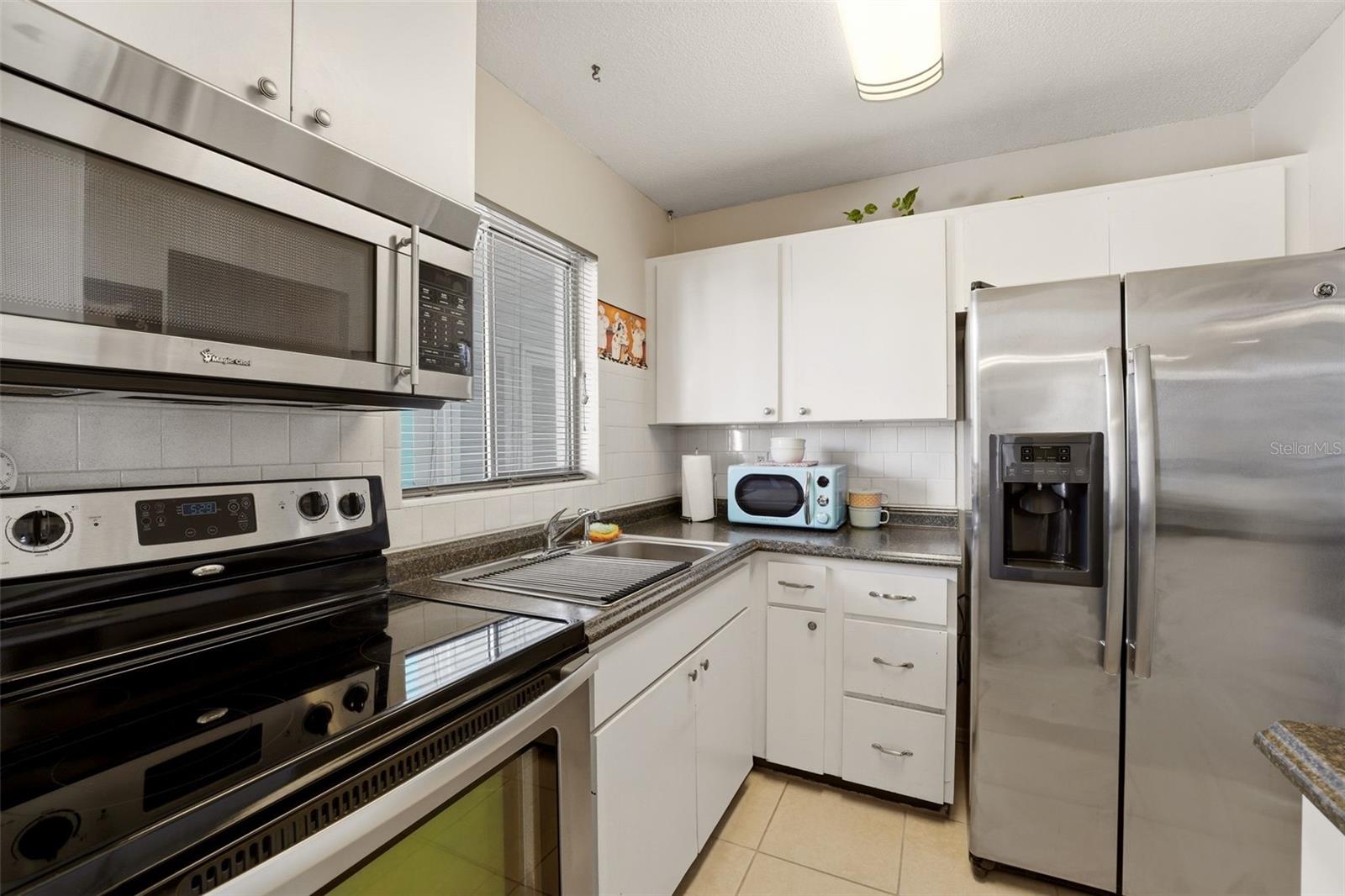 THE FOURTH BAYSHORE - Residential