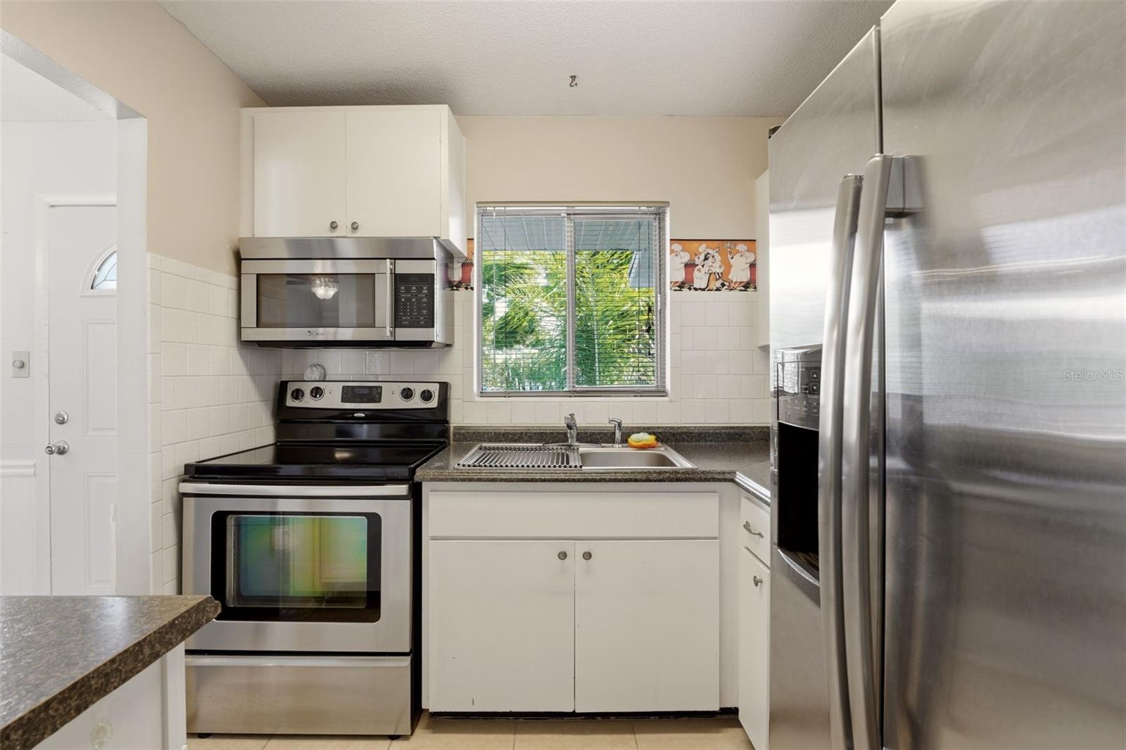 THE FOURTH BAYSHORE - Residential