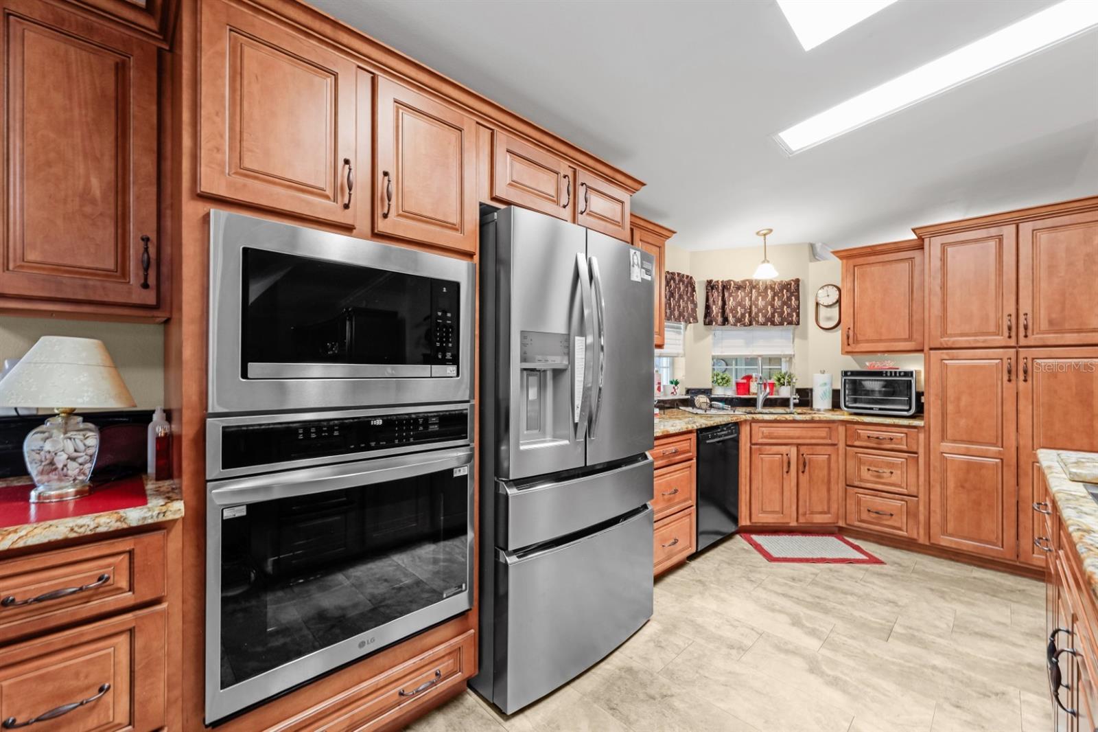 MAPLE LEAF ESTATES - Residential