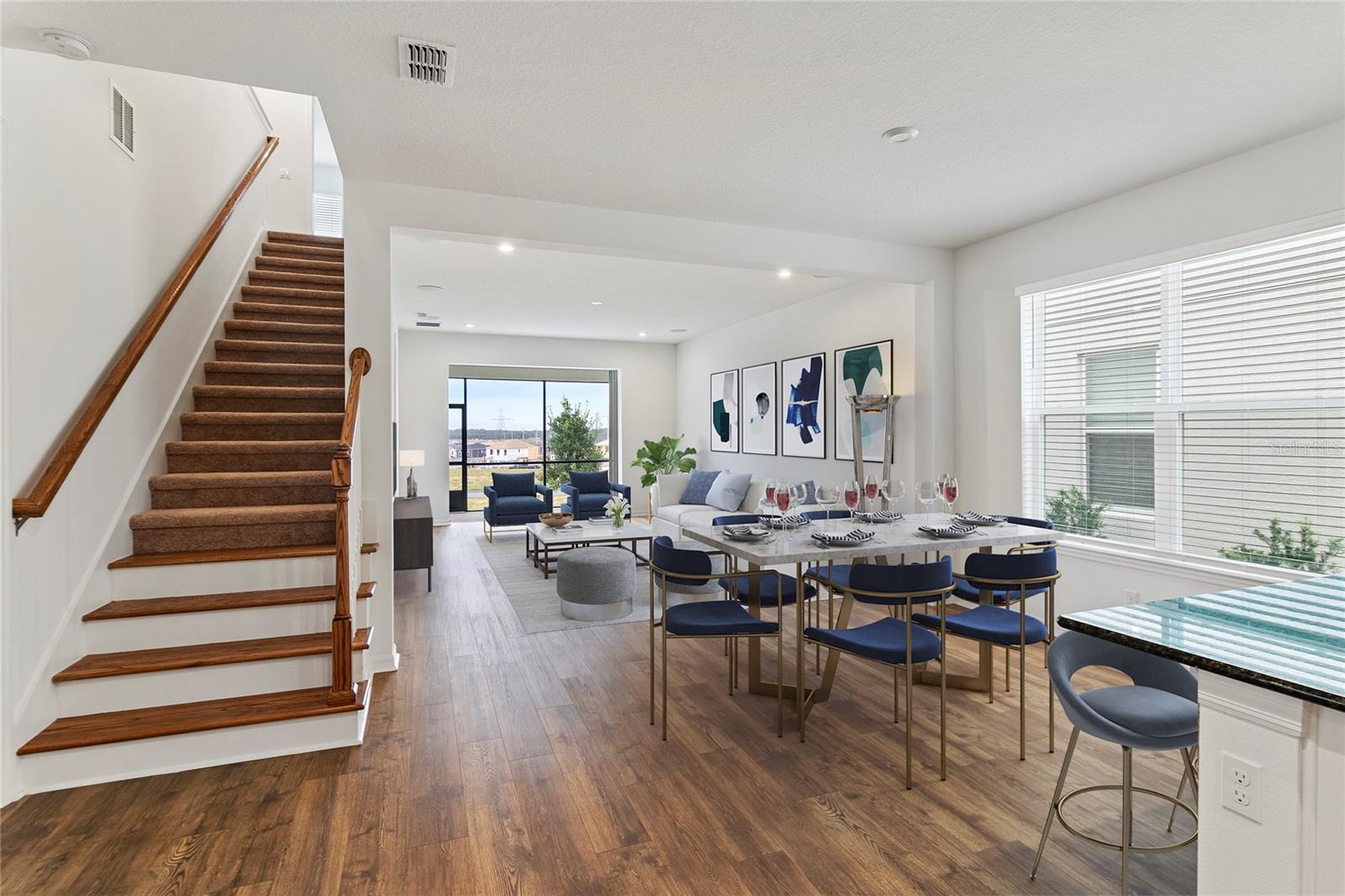 2604 PINNACLE