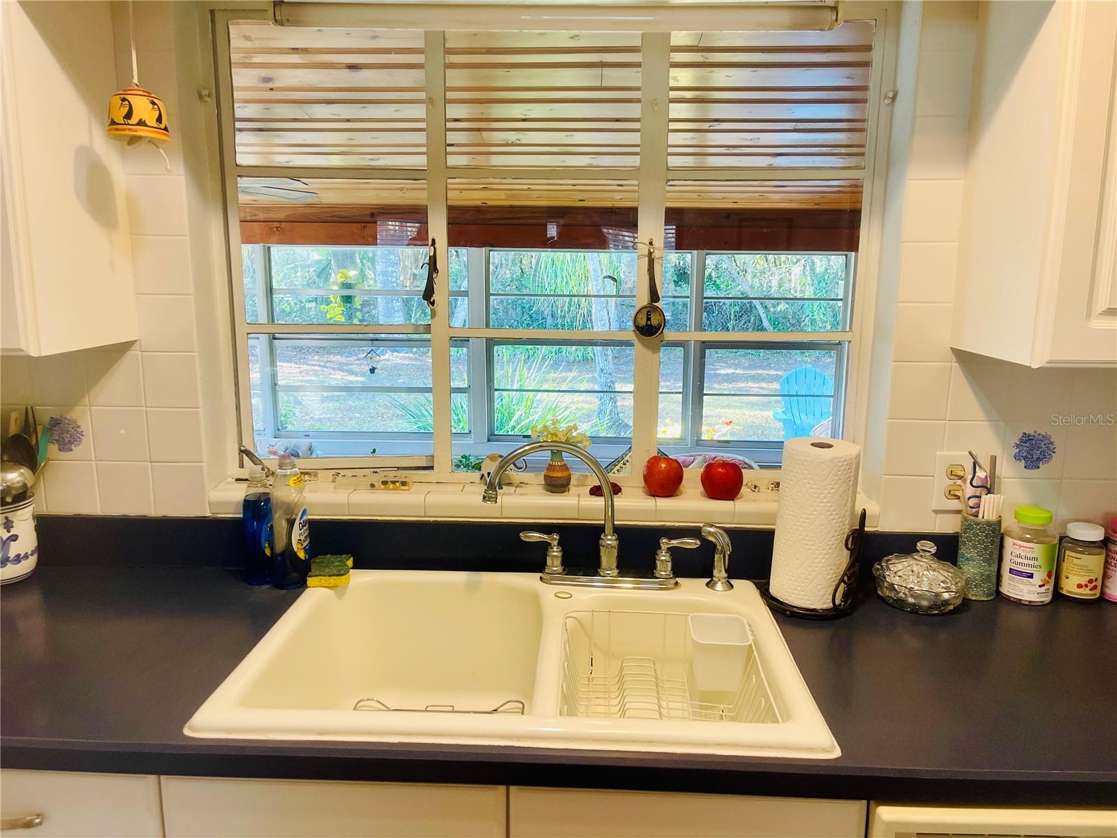 DELAND E 01/2 BLK 117 - Residential