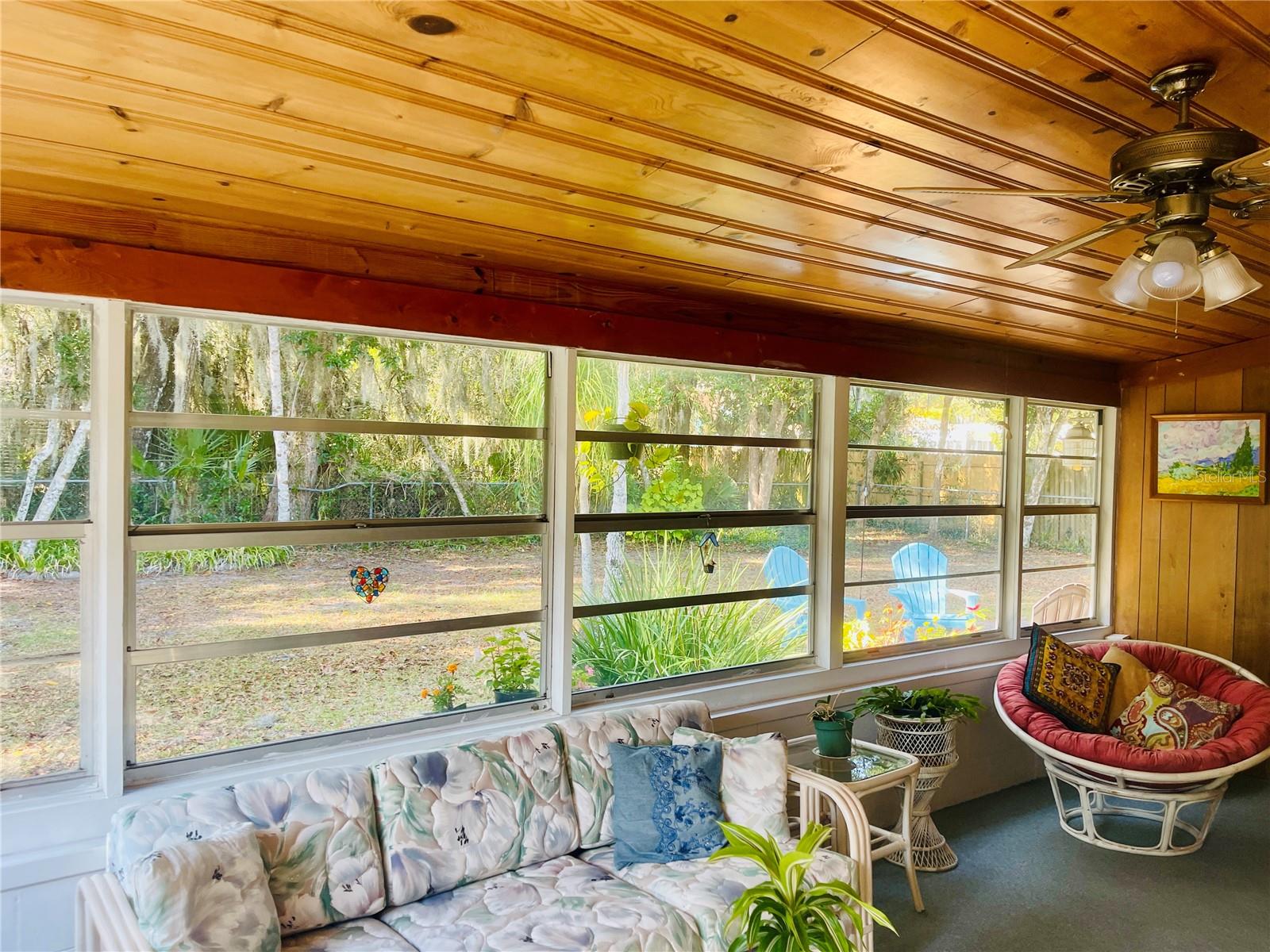 DELAND E 01/2 BLK 117 - Residential