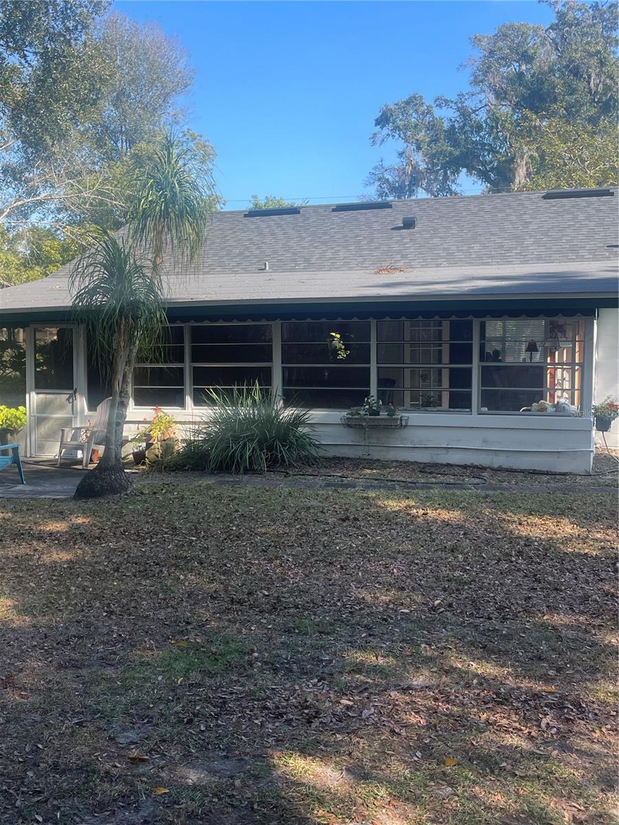 DELAND E 01/2 BLK 117 - Residential