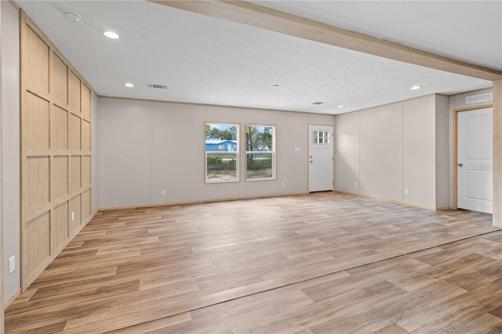 UNIVERSITY ESTATES - Residential