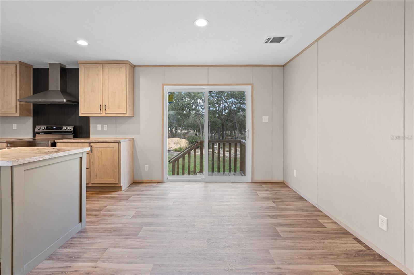 UNIVERSITY ESTATES - Residential