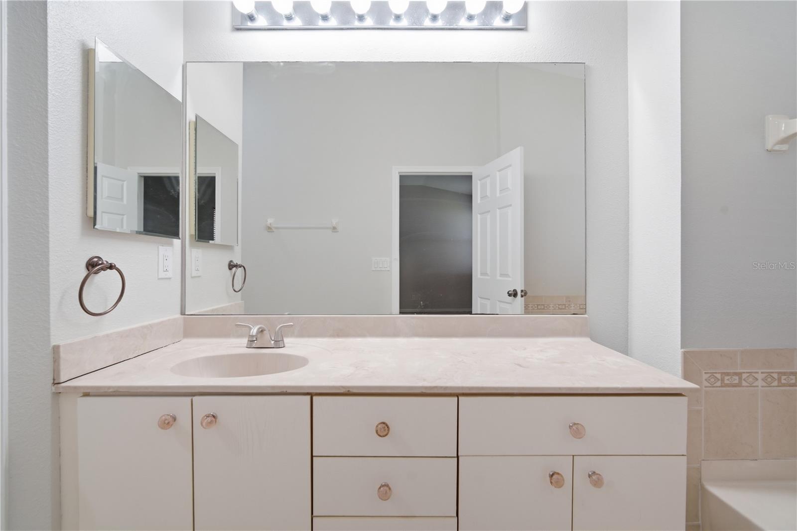 RIVERCREST PH 1B1 - Residential